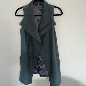 Jarbo leather moto vest